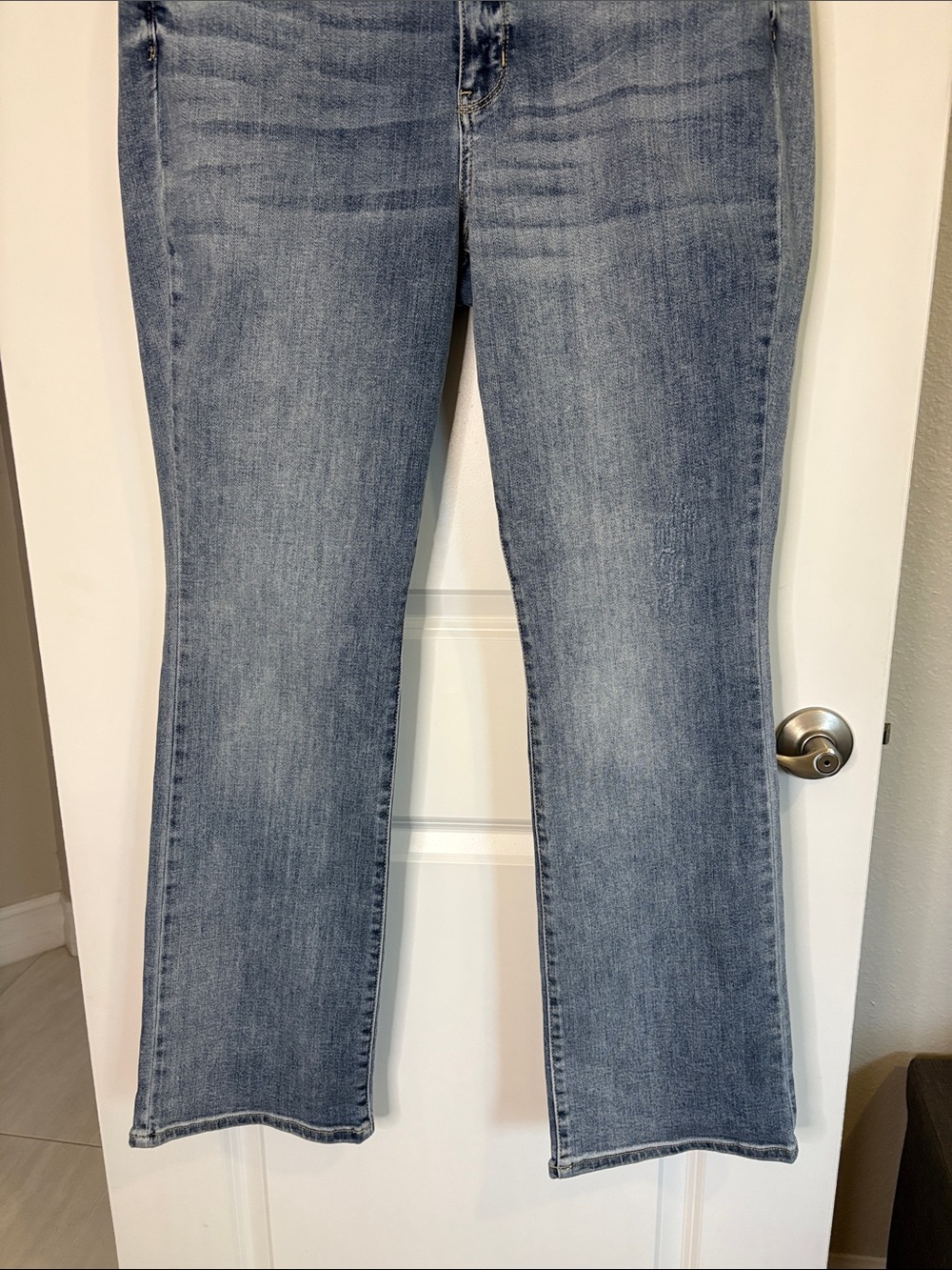 Judy Blue Mid Rise Boot Cut Jeans Medium Wash Style JB82337LT-PL Size 14W - Picture 6 of 12